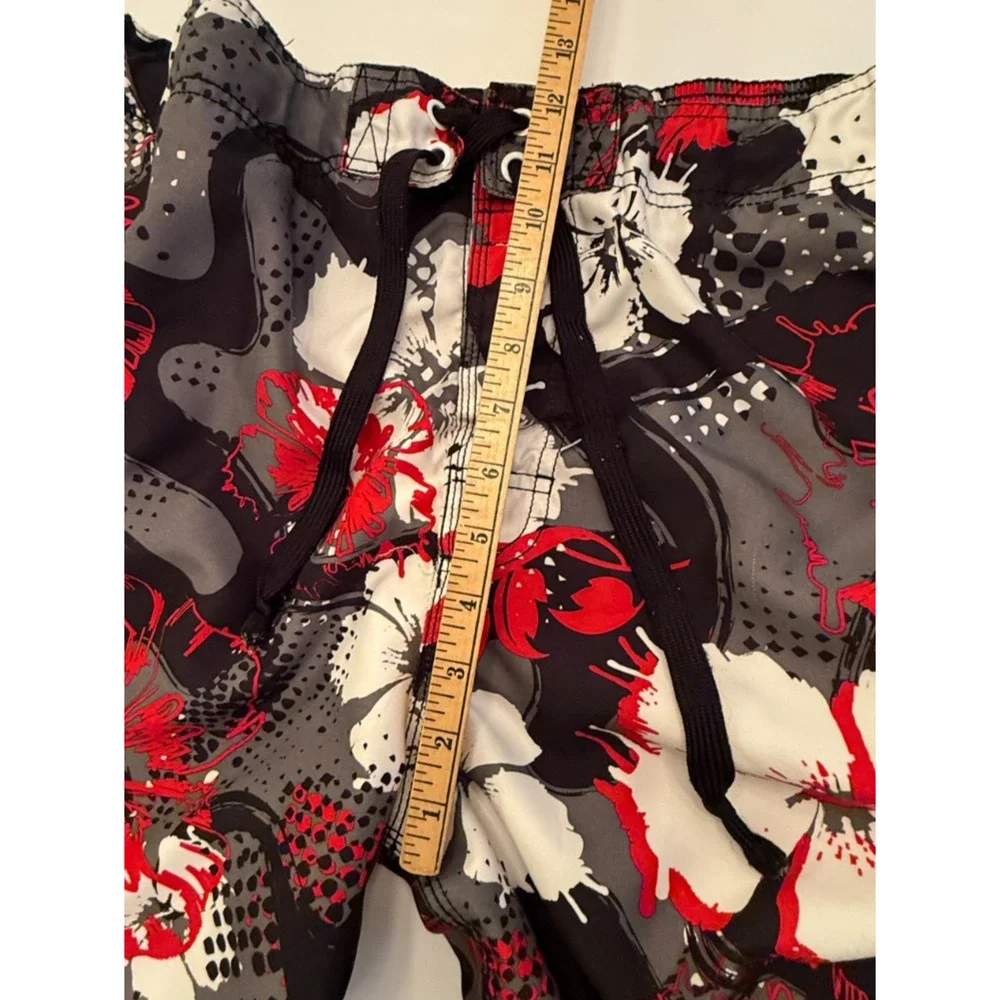OP Ocean Pacific Mens XL Floral Cargo Board Shorts Swim Trunks Beach Pool Resort
